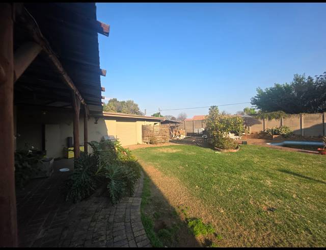 3 BEDROOM HOUSE FOR SALE IN VANDERBIJLPARK SW 5